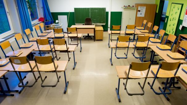 <p>Immer mehr bezahlte Lehrkräfte der Französischen Gemeinschaft unterrichten nicht direkt im Klassenzimmer – zuletzt lag der Anteil bei 9 Prozent.</p>