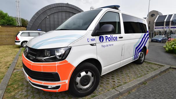 <p>Wegen der vielen Delikte hatte die Polizei ihre Präsenz verstärkt und führte vor allem im Bahnhofsbereich häufiger Streifen und Personenkontrollen durch.</p>