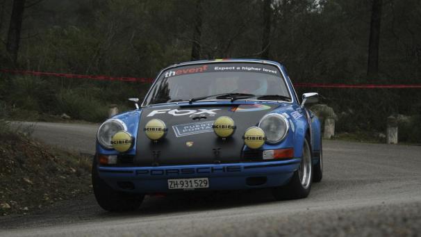 <p>Michael und Noah Bartholemy sind im Porsche 911 unterwegs.</p>