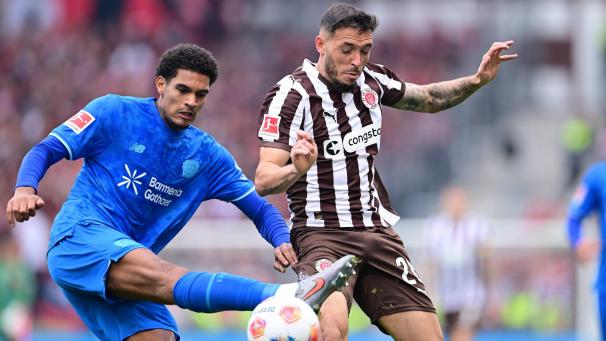 <p>Durch den schmeichelhaften Dreier überholte Bayer St. Pauli in der Tabelle und erhöhte sein Punktekonto auf acht.</p>