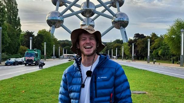 <p>Cor Goethals stellt Weltrekord auf: In 15 Tagen per Anhalter um die Welt.</p>