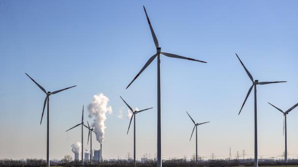 <p>Vor allem Wind- und Solarenergie legten deutlich zu, Öl bleibt aber dominierend.</p>