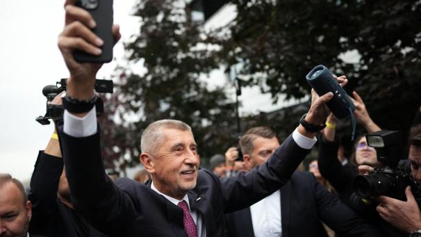 <p>Die rechtspopulistische Oppositionspartei kam nach dem Teilergebnis nach Auszählung von 90 Prozent der Wahlbezirke auf knapp 36 Prozent der Stimmen.</p>
