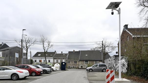 <p>52 Protokolle sind dank der vier mobilen Kameras innerhalb von vier Monaten erstellt worden. Diesen „Effekt“ möchte man nun durch weitere Überwachungskameras im Stadtzentrum und in Parkanlagen auf andere Phänomene übertragen.</p>
