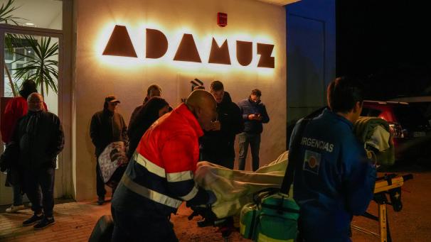 <p>Bei einem schweren Eisenbahnunglück in Andalusien im Süden Spaniens sind sind über 30 Menschen ums Leben gekommen, zahlreiche wurden schwer verletzt.</p>