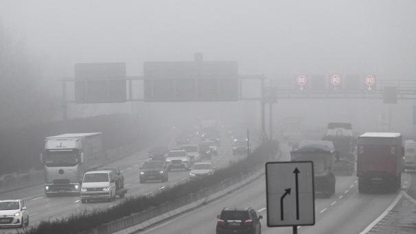<p>Fahrassistenzsysteme haben vor allem bei Nebel große Probleme.</p>