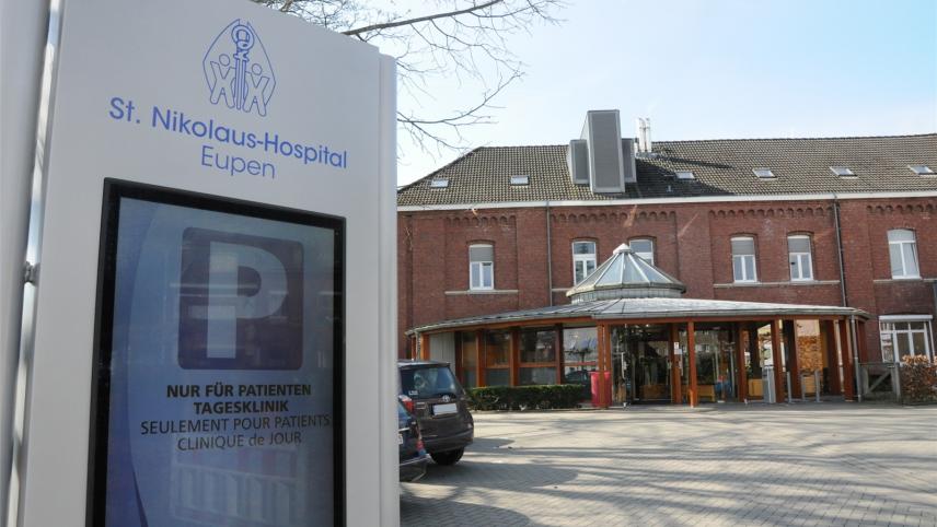 <p>Das Eupener St.Nikolaus Hospital (Bild) und die Klinik St.Josef in St.Vith bilden im Rahmen der Krankenhausreform ein Netzwerk mit als Referenzklinik das Centre Hospitalier Chrétien (CHC) in Lüttich.</p>