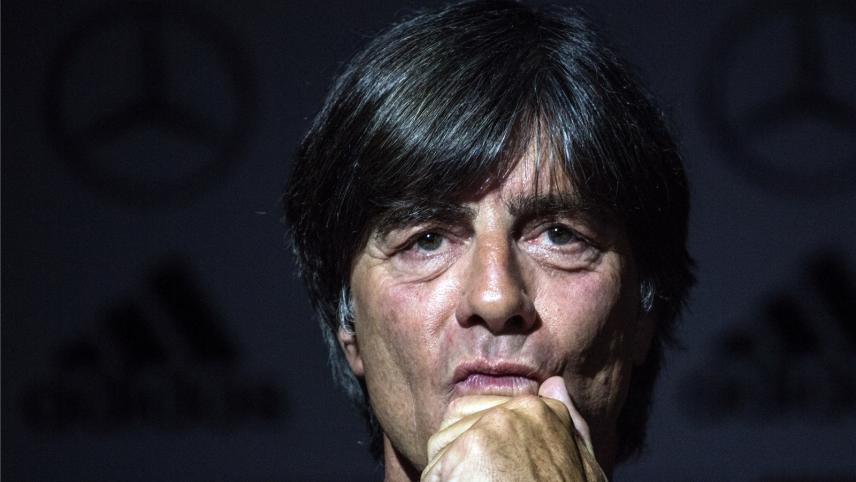 <p>Löw wird schlechter Stil vorgeworfen, allem Anschein nach auch zu Recht.</p>
