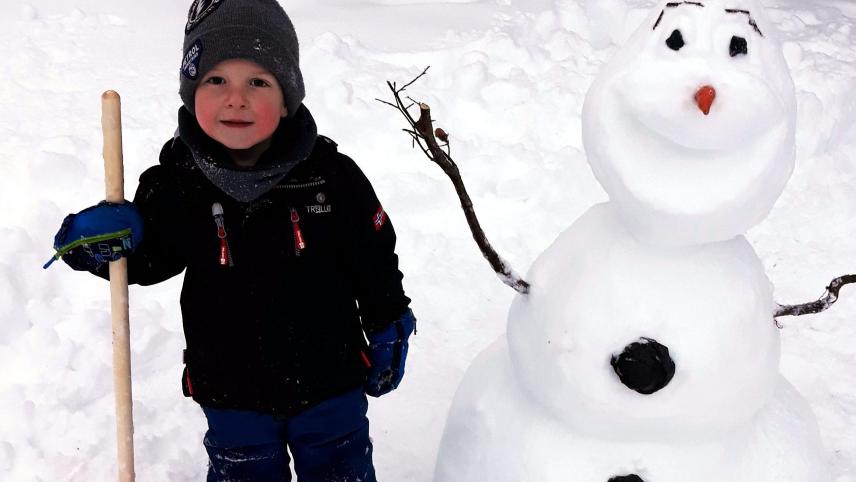 <p>Hat das Rennen gemacht: Miles Dujardin (4) aus Rocherath und Schneemann Olaf.</p>