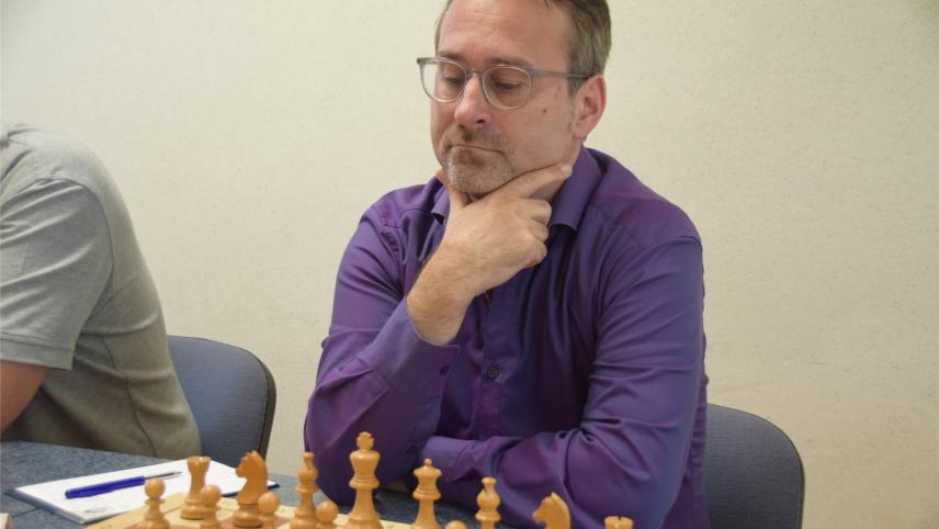 <p>Achim Illner stellte mit einem Sieg gegen Ilija Zaragatski das Mannschafts-Unentschieden sicher.</p>