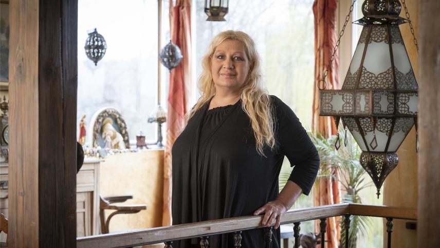 <p>Juliette Emonts hat einen radikalen Schnitt in ihrem Leben gemacht: Sie ist wieder zurück aufs Festland gezogen und wechselt auch ihren Beruf.</p>