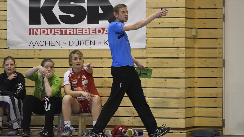 <p>Philipp Reinertz trainiert auch im kommenden Jahr die Eupener Handballerinnen.</p>