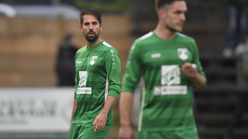 <p>Jérémy Keller (l.) und Tom Mackels: Die Büllinger Offensive ließ einige Hochkaräter liegen.</p>