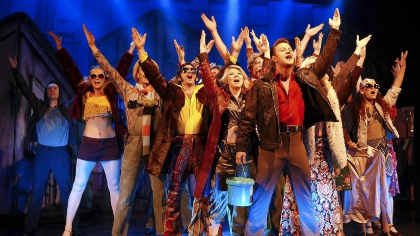 <p>„Saturday Night Fever“ versetzt die Zuschauer zurück in die 1970er Jahre.</p>