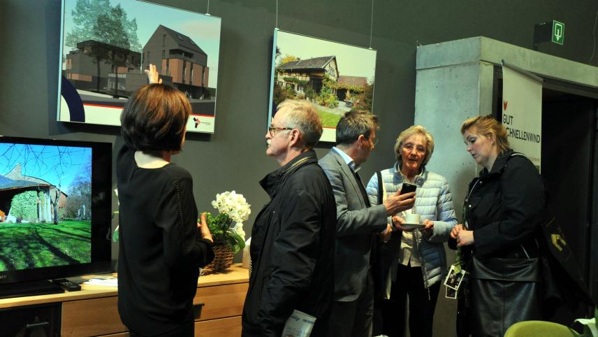 <p>Viele Besucher schätzten die Zwanglosigkeit der Beratungen.</p>