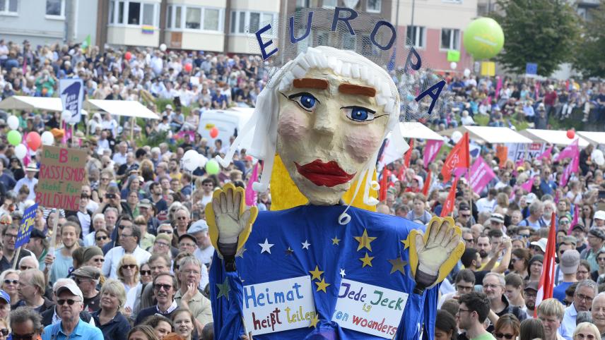 <p>Tausende demonstrierten in Köln für Europa und gegen Populismus.</p>
