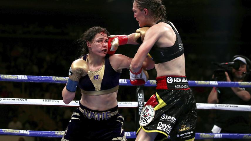 <p>Delfine Persoon (rechts)</p>