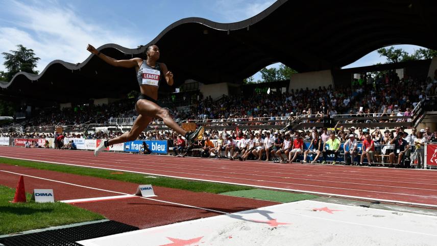 <p>Nafissatou Thiam bei ihrem Rekordsprung auf 6,67 Meter beim „Décastar“ im französischen Talence.</p>