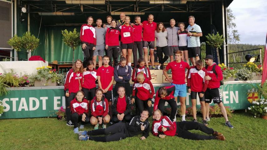 <p>Die Mixed-Team-Relay-Mannschaften des HC Eynatten</p>