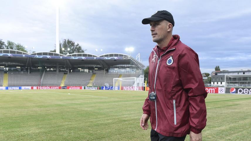<p>Brügges Trainer Philippe Clement beim Abschlusstraining vor dem Play-off-Spiel in Linz</p>