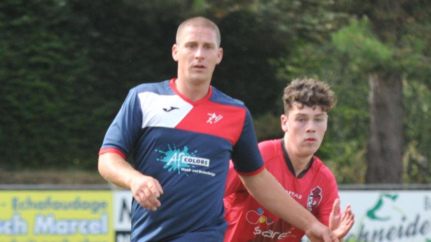 <p>Samuel Mackels und Elsenborn müssen ihre Defensivprobleme in den Griff bekommen.</p>