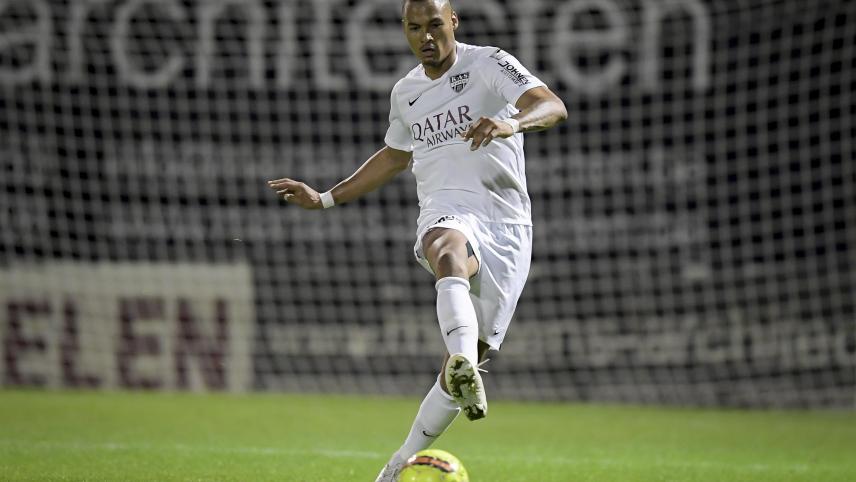 <p>Dürfte wegen der Sperre von Jordi Amat wohl in die Startelf rücken: Olivier Verdon</p>