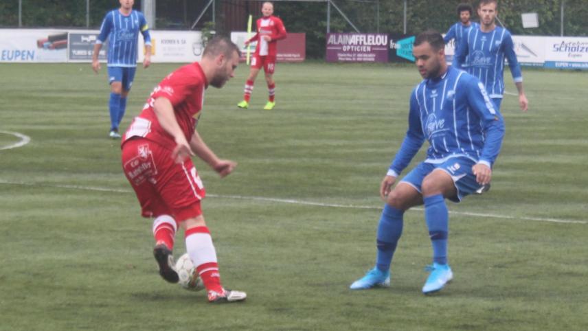 <p>Dominique Salimou (r.) und die Eupener besiegten Recht deutlich mit 4:1.</p>