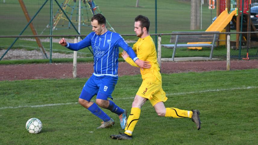 <p>Dzenan Musovic (links) verlässt seinen Heimatklub in Richtung Honsfeld.</p>