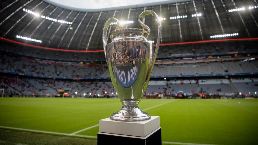 <p>Die Trophäe der Champions-League</p>