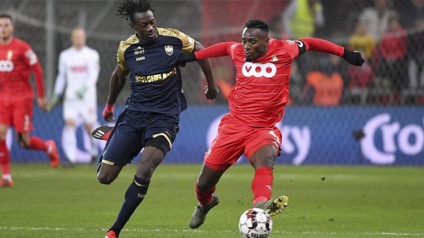<p>Amara Baby (links) im Trikot des FC Antwerp</p>