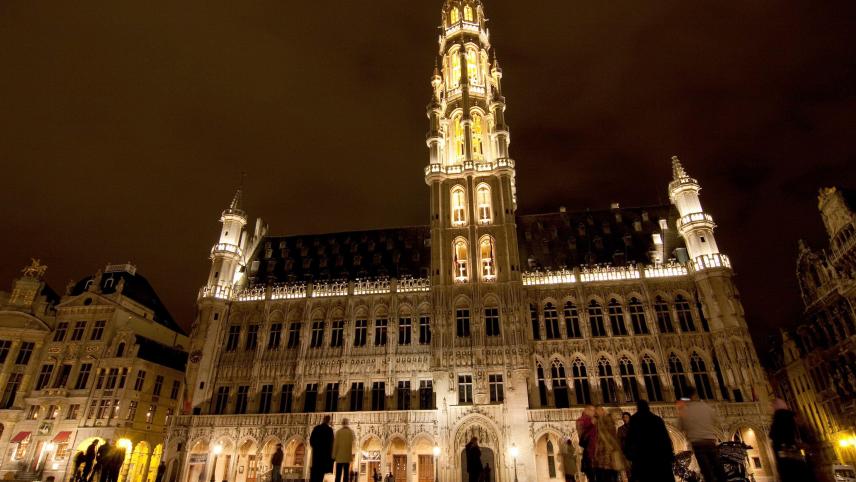 <p>Das Rathaus von Brüssel auf der Grand Place wird heute Abend ebenfalls in Blau angestrahlt.</p>