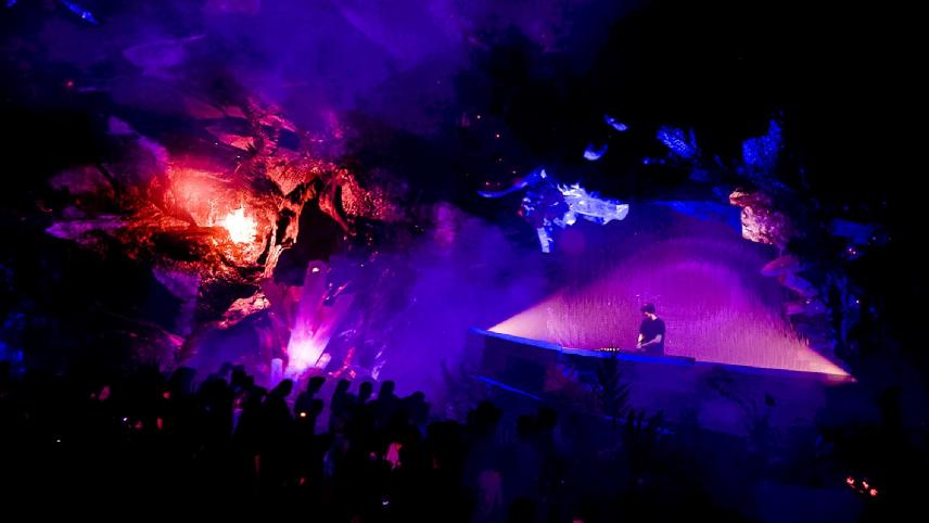 <p>Der belgische DJ Netsky ist ebenfalls Silvester mit am Start.</p>