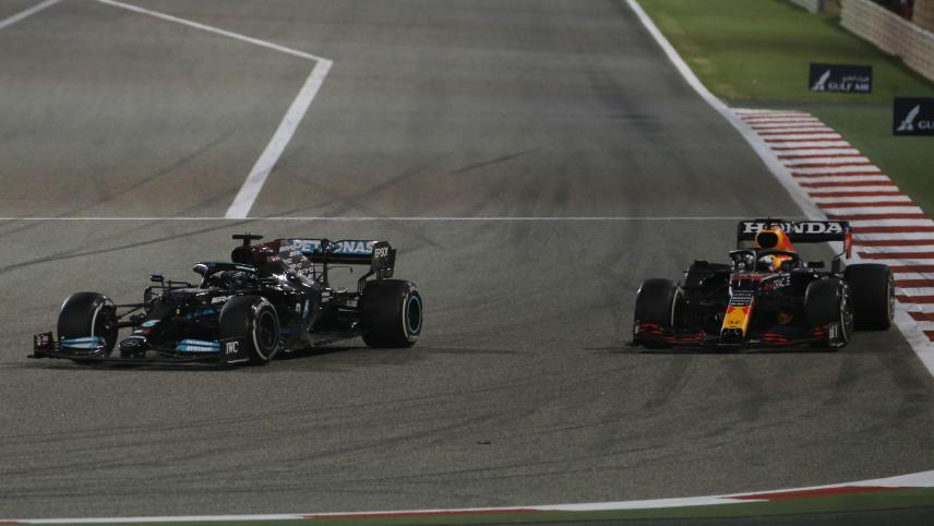 <p>Lewis Hamilton (links) und Max Verstappen lieferten sich ein enges Kopf-an-Kopf-Rennen.</p>
