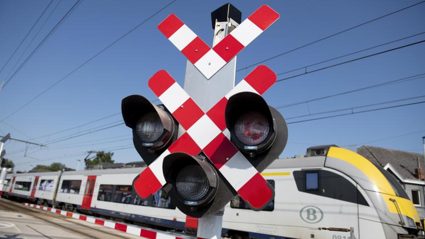 <p>Rotes Licht bedeutet in Belgien in der Regel immer ein Haltegebot.</p>