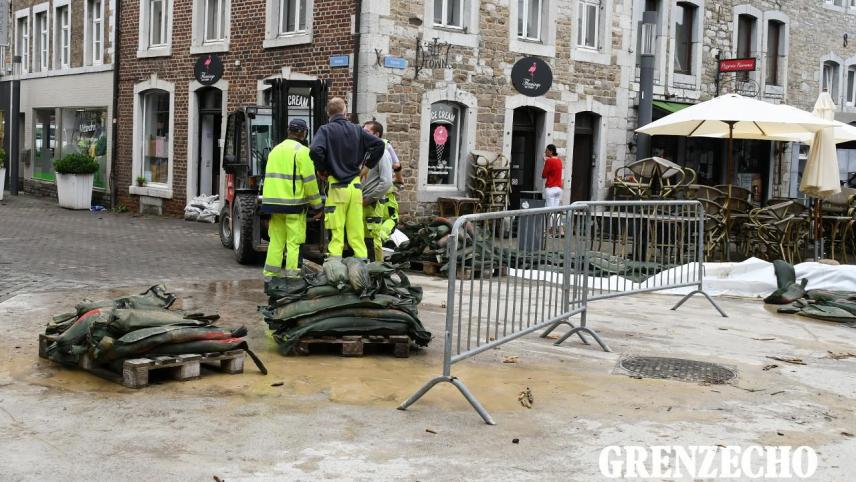 <p>(RS) Hochwasser Eupen Aufräumen Oberstadt 16.7.21 (01)</p>