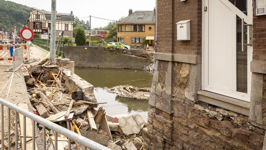 <p>Die Wallonische Region hat ein mehrere Milliarden schweres Hilfspaket geschnürt, das Bürgern, Betrieben und Gemeinden bei der Finanzierung des Wiederaufbaus unter die Arme greifen will.</p>