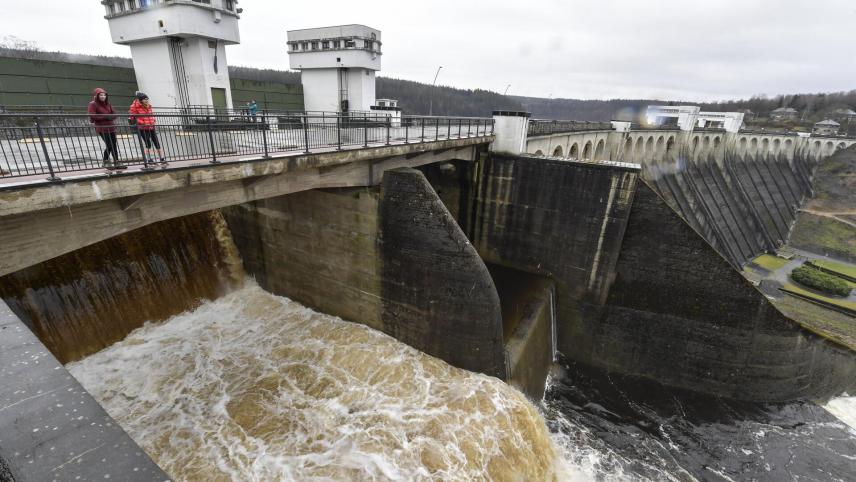 <p>Wie viel Wasser die Wesertalsperre wann abließ, bleibt derzeit unbeantwortet.</p>
