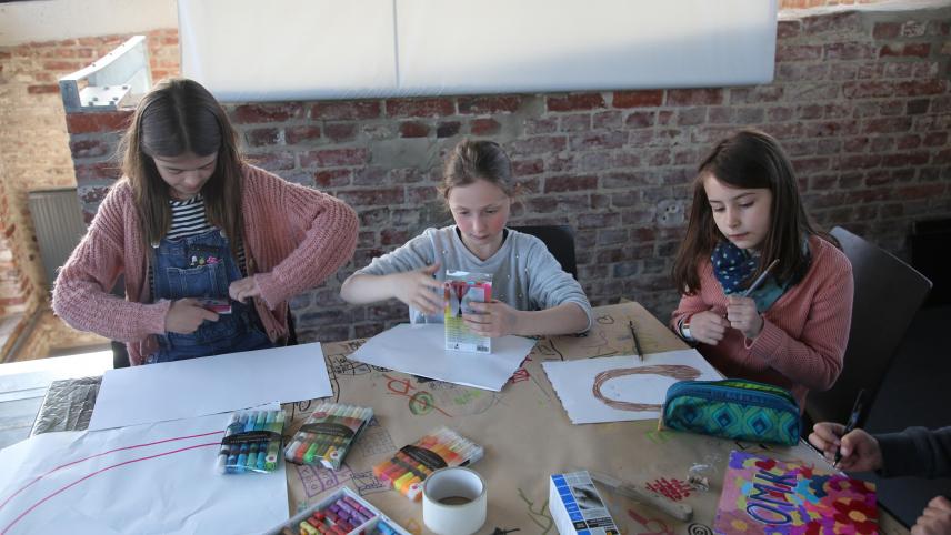 <p>Malen, Basteln, Schneiden und Kleben: Bei der Frühlingswerkstatt im Alten Schlachthof können sich die Kinder kreativ entfalten.</p>