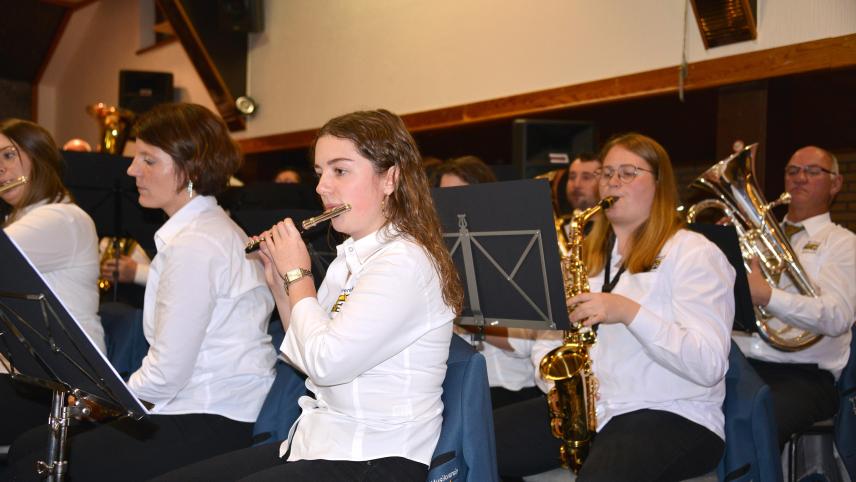 <p>Zum ersten Mal präsentierte der Musikverein „Hof von Amel“ ein komplettes Programm mit Stücken zum gleichen Hintergrundthema.</p>