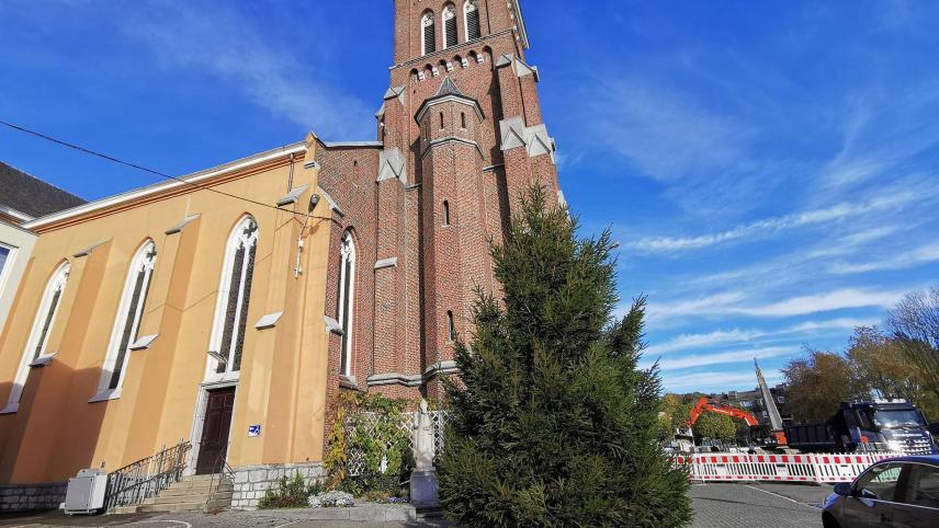 <p>In Kelmis steht der Weihnachtsbaum.</p>