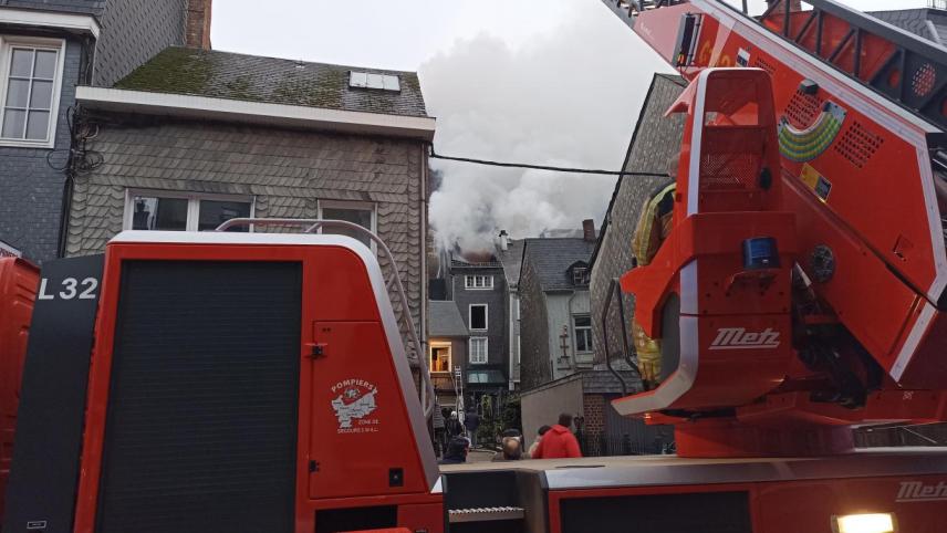 <p>Großeinsatz der Feuerwehr am Mittwochnachmittag in der Malmedyer rue la Vaulx.</p>