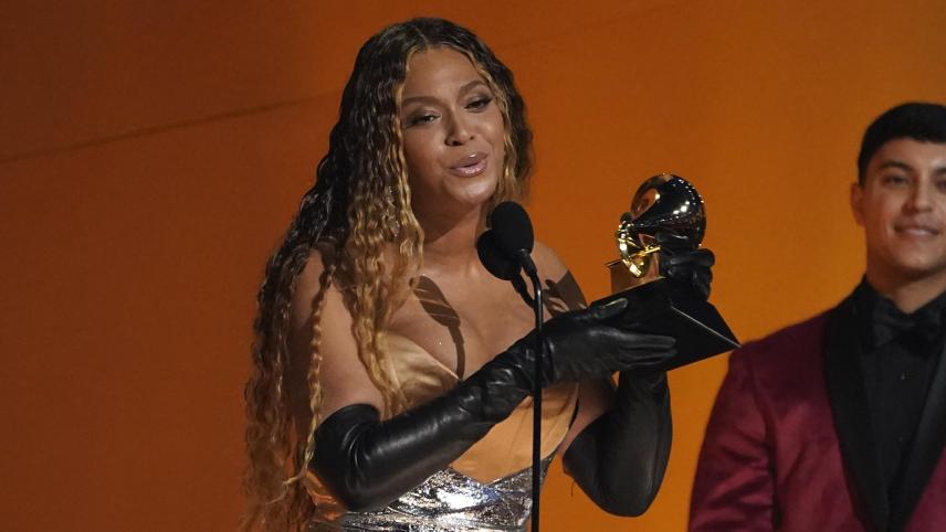<p>Beyonce nimmt den Preis für das beste Dance/Electronic Music Album für Renaissance bei der Verleihung der 65. Grammy Awards entgegen.</p>