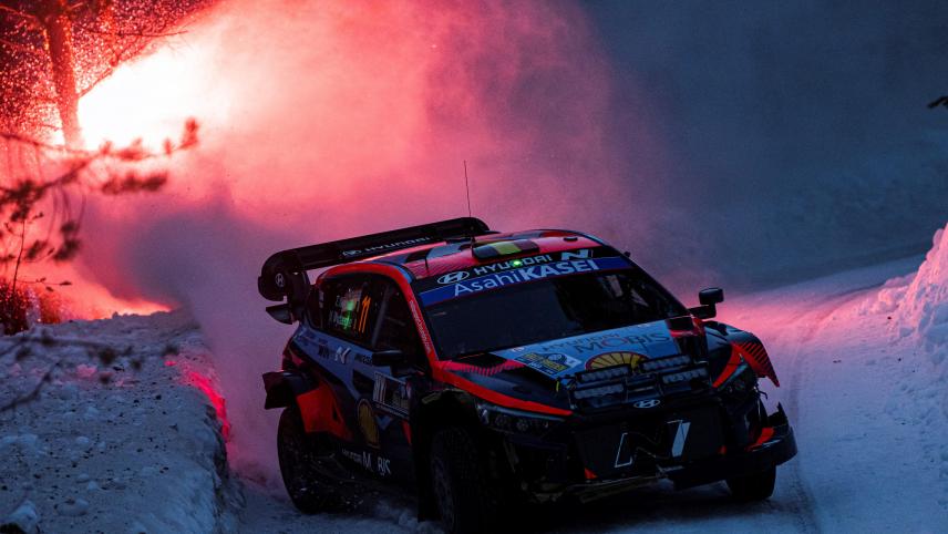 <p>Thierry Neuville ist in Schweden auf den fünften Platz vorgerückt.</p>