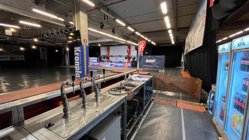 <p>Die Vorbereitungen in der Eastbelgica Eventlocation laufen seit einer Woche und werden heute abgeschlossen werden.</p>