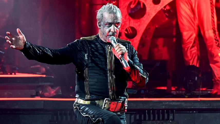 <p>Trotz der Vorwürfe gegen Till Lindemann, die seit Wochen die Schlagzeilen bestimmen, geht die Europa-Tour von Rammstein über die Bühne.</p>