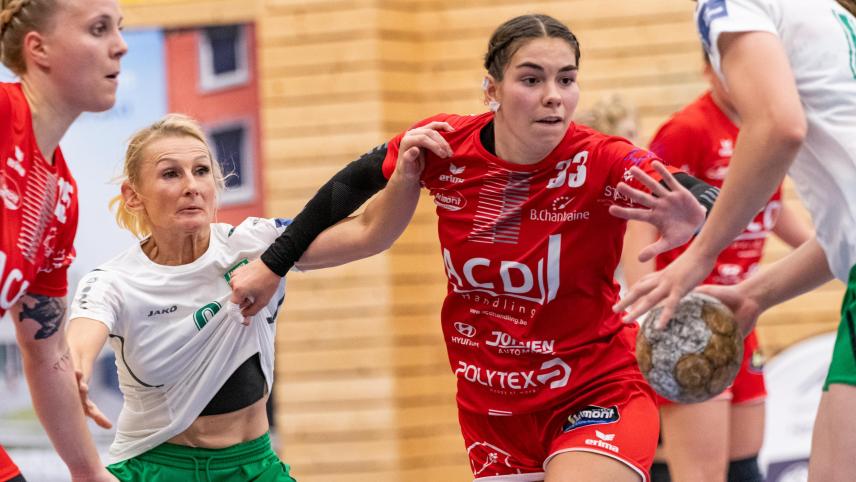<p>Auf Spiele wie gegen Kaunas kann sich die KTSV Eupen (Louise Rouselle am Ball) in der kommenden Saison wieder freuen.</p>