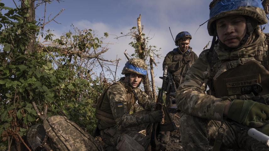 <p>Ukrainische Soldaten der 3. Sturmbrigade sind an der Frontlinie in der Nähe von Andrijewka im Einsatz.</p>