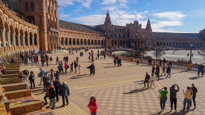 <p>Ein Blick auf die Plaza de España in Sevilla</p>