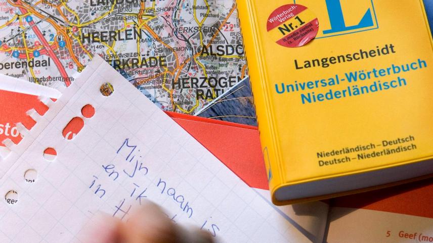 <p>Sekundarschüler des 6. und 7. Jahres werden auf Fähigkeiten in Niederländisch als dritte Fremdsprache getestet.</p>
