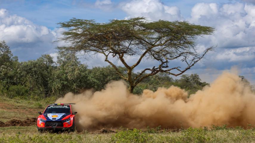 <p>Thierry Neuville ist erster Spitzenreiter der Safari-Rallye 2024.</p>